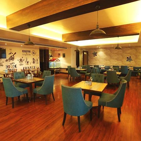 Jalsa Resort Индаур Экстерьер фото