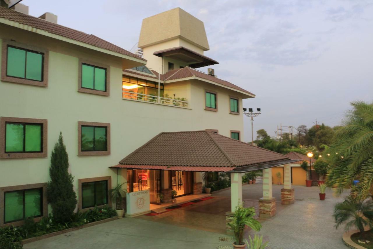 Jalsa Resort Индаур Экстерьер фото
