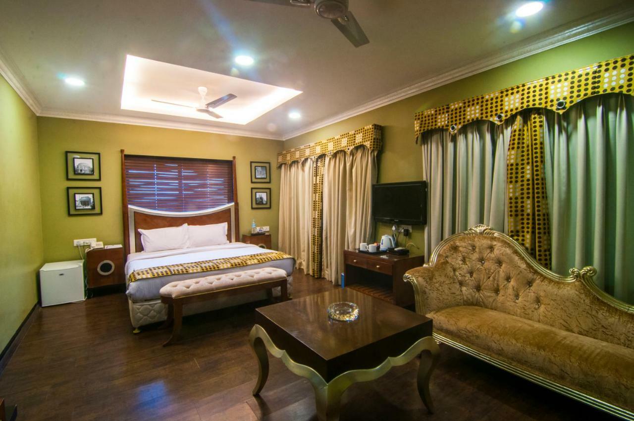 Jalsa Resort Индаур Экстерьер фото