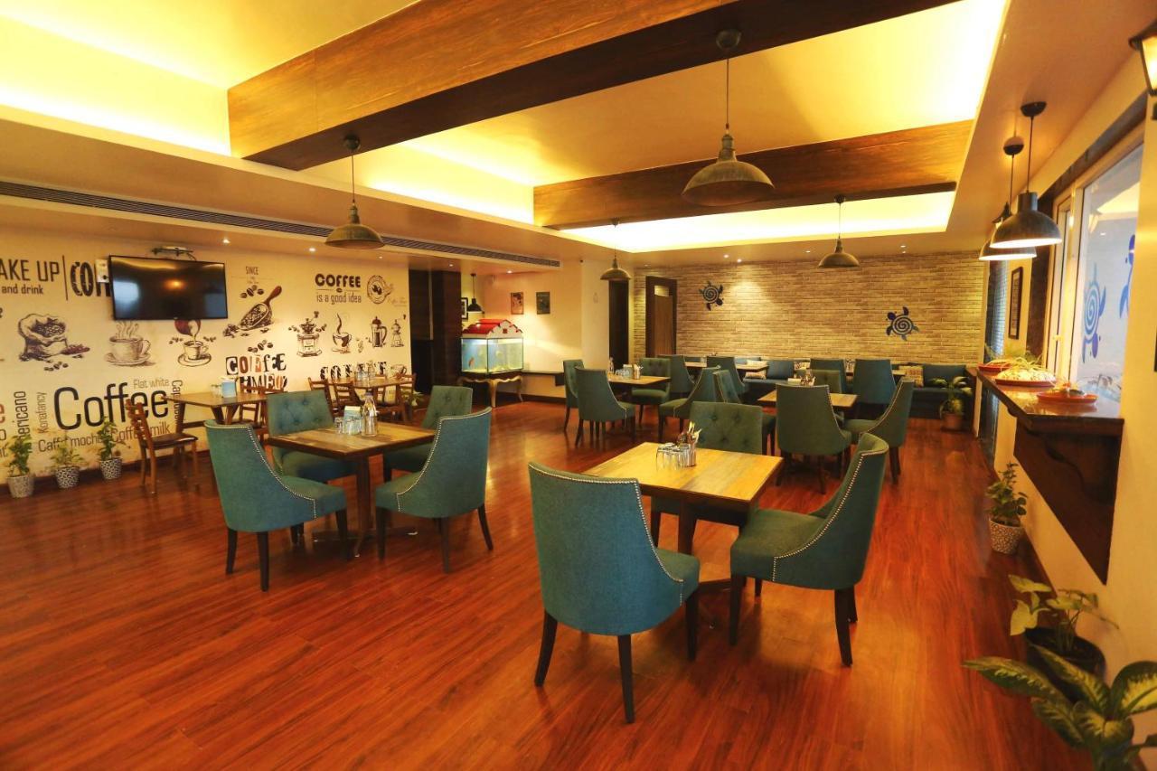 Jalsa Resort Индаур Экстерьер фото